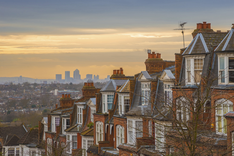 Fee structures for property search services