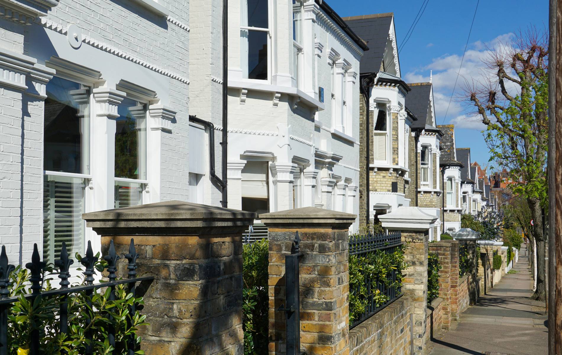 Best places to live in Zone 2 London