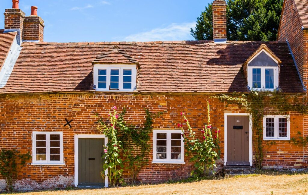 Downsizing your home to a country cottage