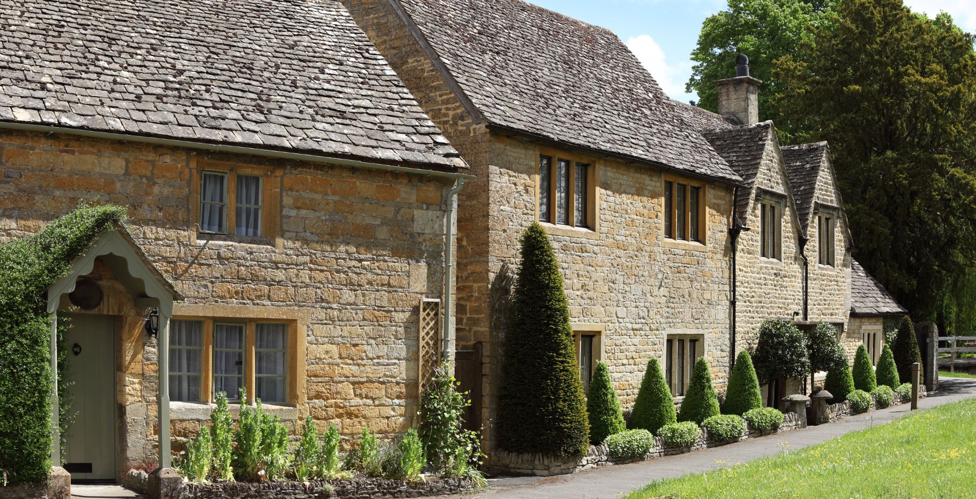 Downsizing your home in the UK: A considered guide