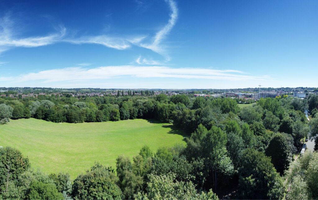 Banbury, Oxfordshire is under a 60 Minute commute to London