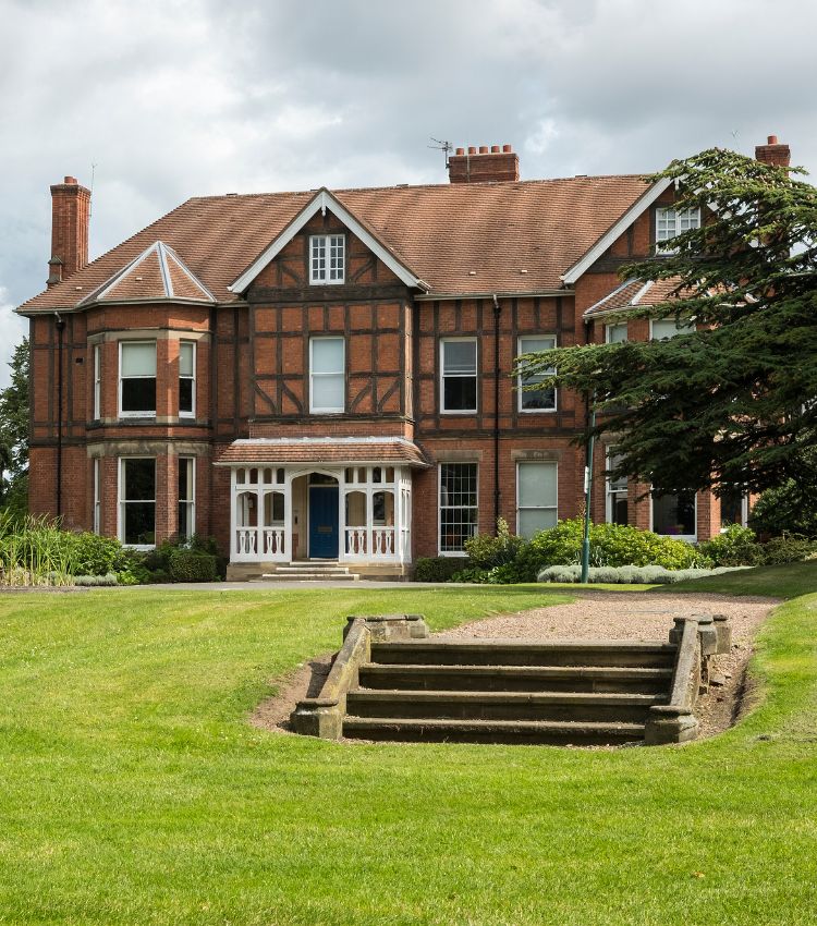 Arts and Crafts Houses