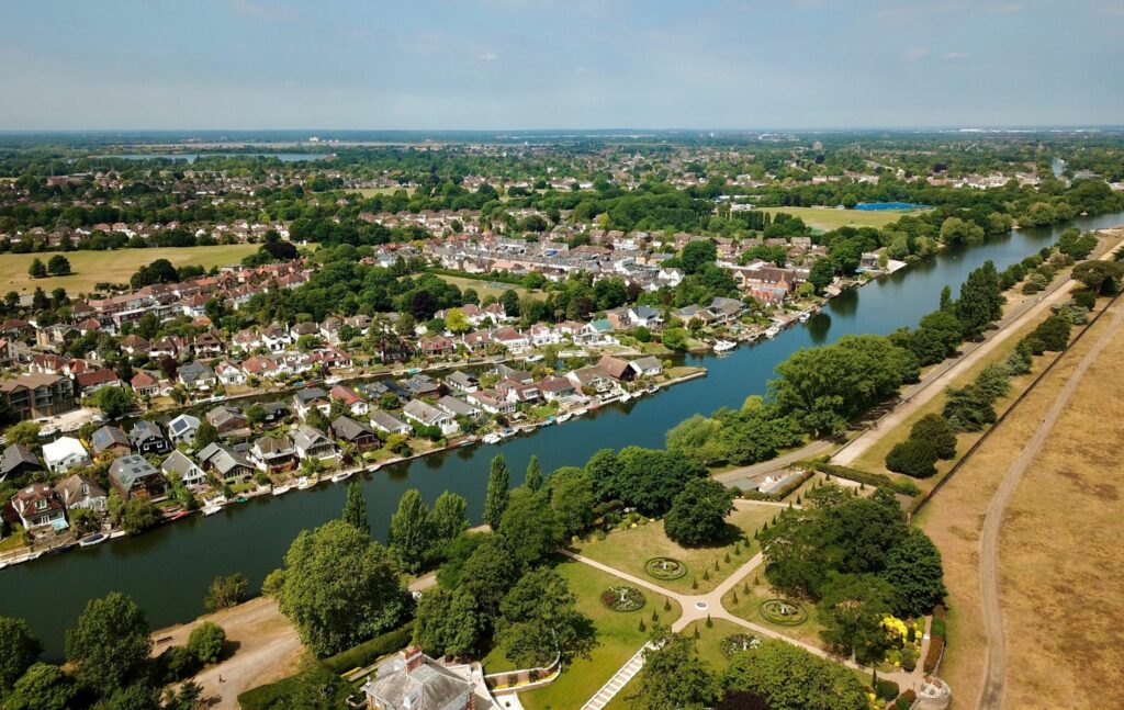 Thames Ditton and Hampton Court Property